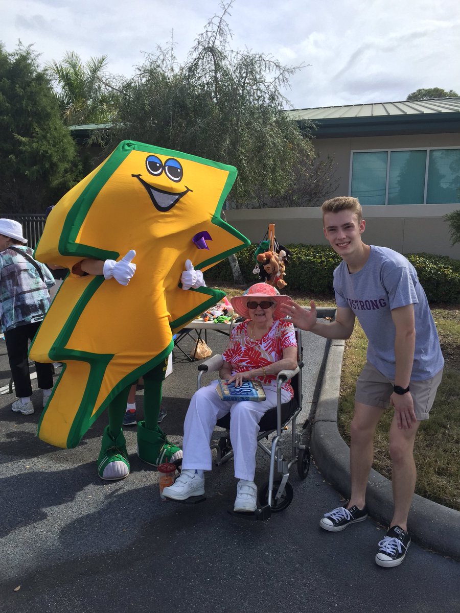 Thanks to everyone who came out today for the Relay For Life yard sale! Special shoutout to Sparky for joining us!⚡️
