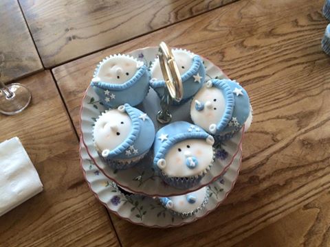 CakeMonkey's tweet photo. Sweet little baby shower cakes.. made today and gone... https://t.co/CjaP1KPCtd