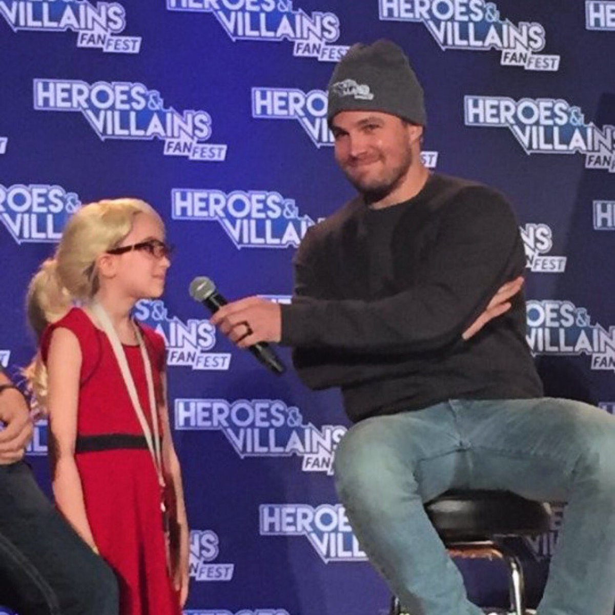 Blush0321's tweet photo. @amellywood @EmilyBett I loved being #felicitysmoak today! #minifelicity https://t.co/tRqjP6Fhxb