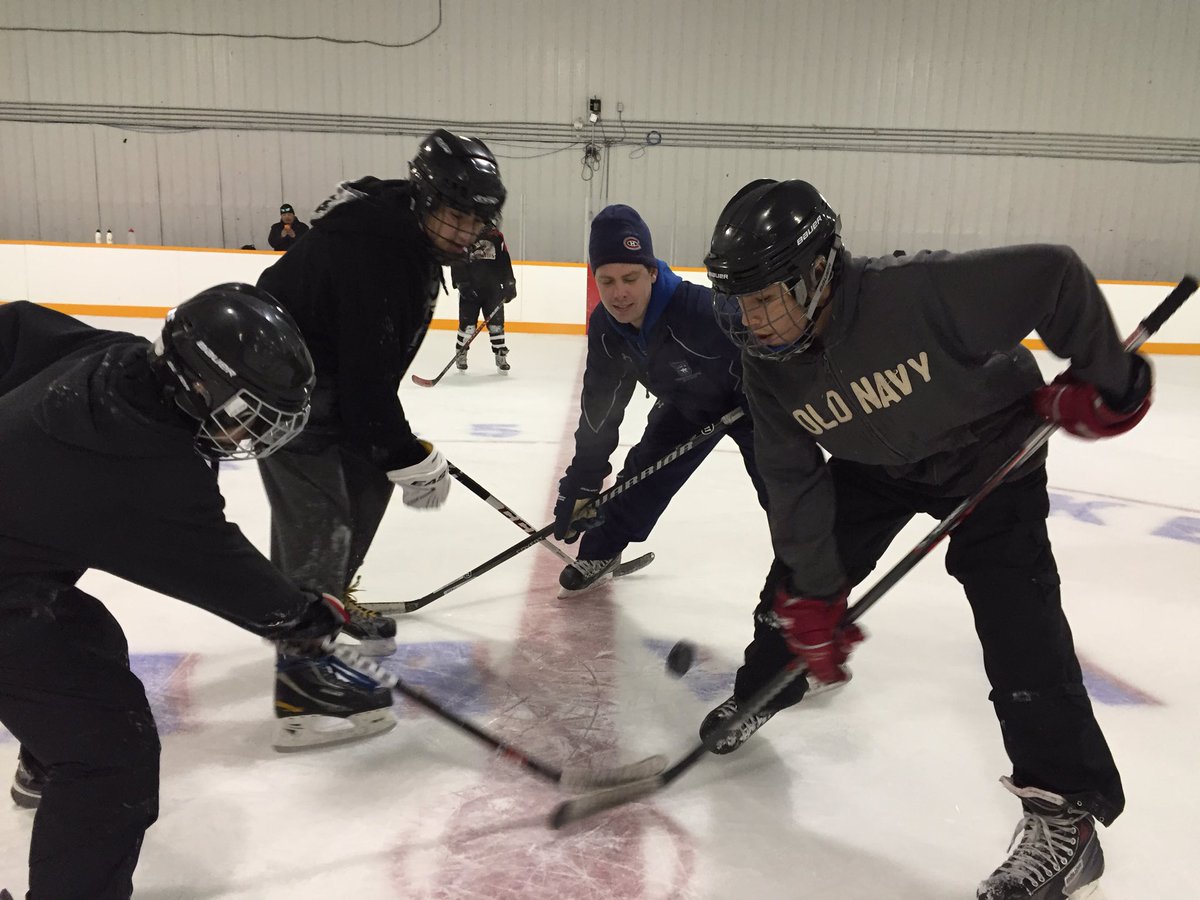 coach_kates's tweet photo. Another great session with ReachUp! @LakeheadTWolves @lakeheaduhockey @WasayaAirways https://t.co/n08PGCIgNz