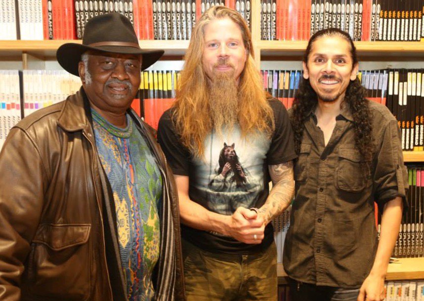 On a recent #Chicago trip I stopped in to <a href="/VicsDrumShop/">Vic's Drum Shop</a>, met THE best in the world, @bernardpurdie!