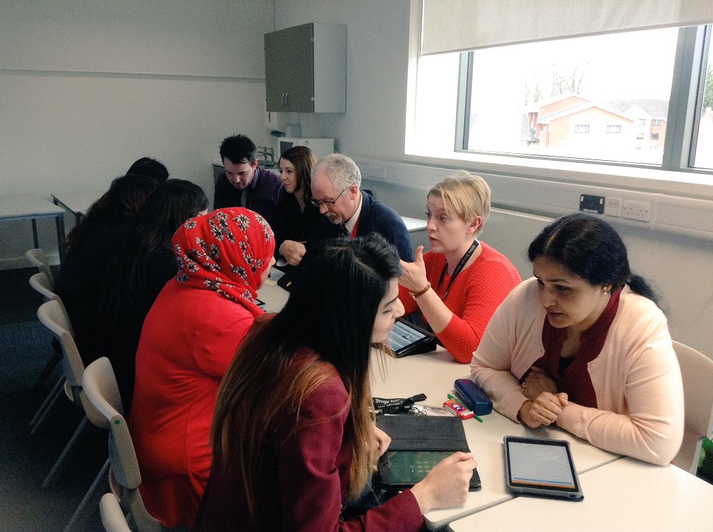 starsmoon4597's tweet photo. T&amp;L digital meeting. An ideal opportunity to "speed date" ideas as a team. @ScienceSSA https://t.co/m1DSNwkC3P