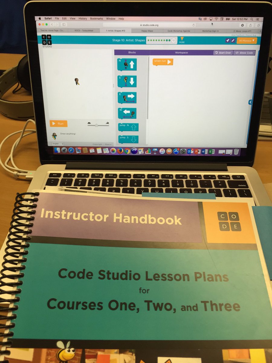 Monicamaria00's tweet photo. Coding is fun! Thank you https://t.co/BeI7HNsIQc for the free workshop today. #steam #tosachat https://t.co/f3sT5B0dYD