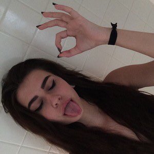 New fakeee! (again) Rt please my little burritos 😋💖