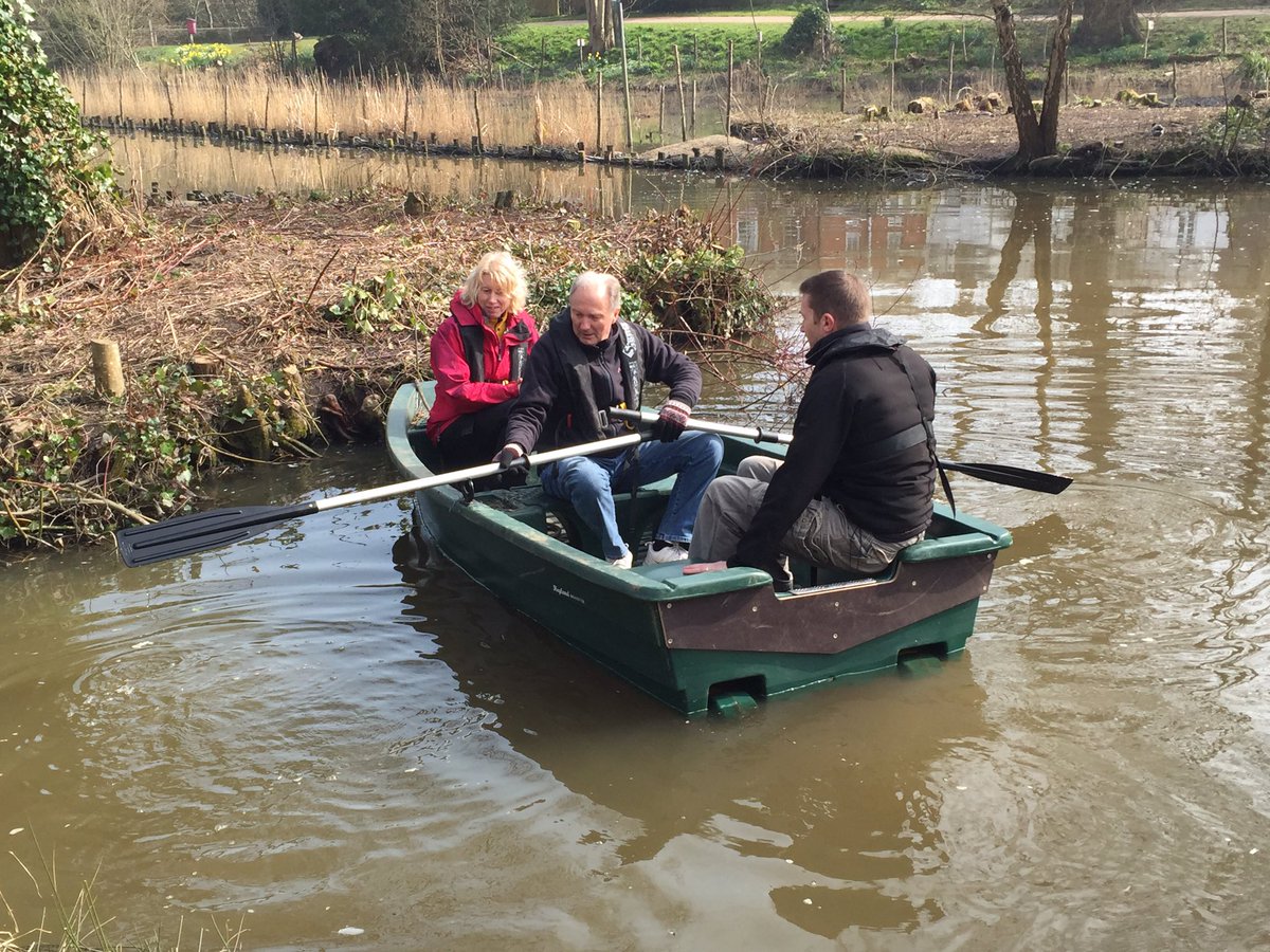 <a href="/SouthPondGroup/">South Pond Group</a> volunteers including Cllr David Coote receiving boat &amp; water safety training today #Midhurst