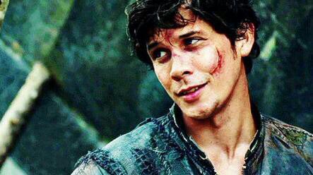 The100cry's tweet photo. RT for #Octavia , Like for #Bellamy https://t.co/hHyhyKeUxy