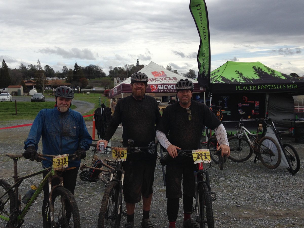 MonkeyAssRacing's tweet photo. @VictoryVeloBike @10Kn14 @RighteousBB MonkeyAss Racing finishes REAL COOL CYCLING FESTIVAL WITH 3 in the top 10! https://t.co/Yc7EsDjZNX