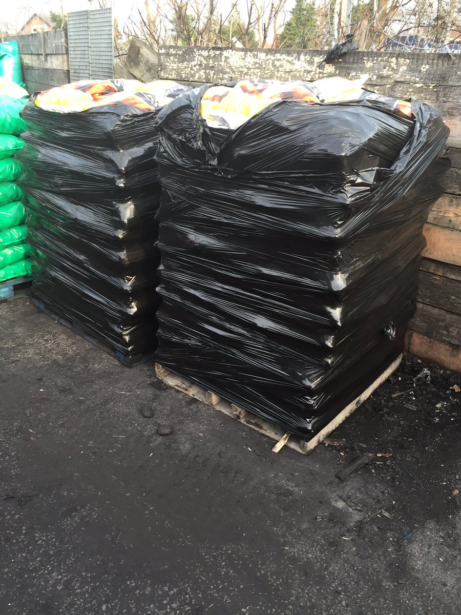 pearsonfuelsltd's tweet photo. We supply trade across the uk #premiumfuels https://t.co/If4D4SWGKJ