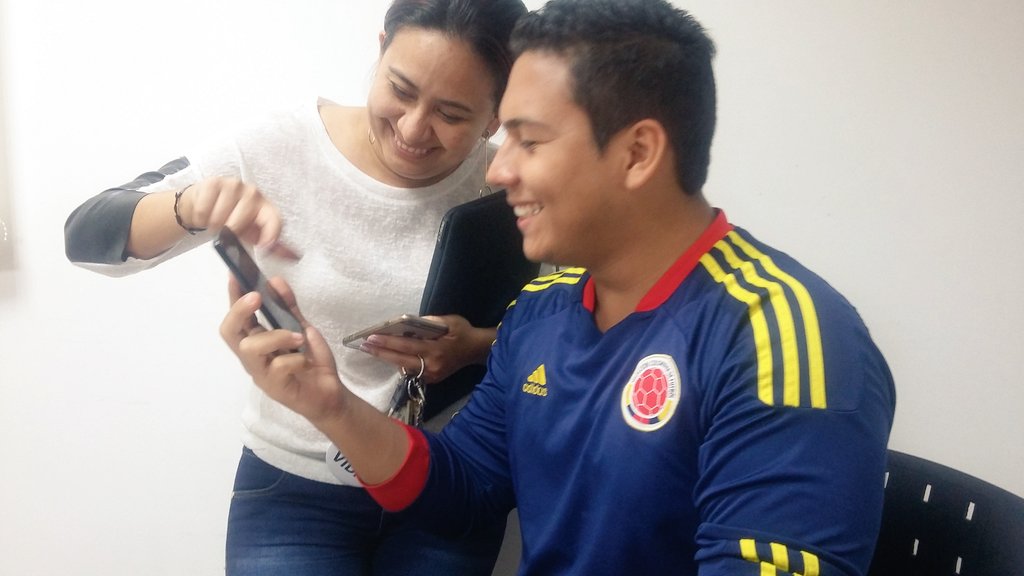 MarfelixApp's tweet photo. Pruebas de prototipo de @MarfelixApp en #Bootcamp.  @AppscoMacondo @Ministerio_TIC https://t.co/sf4seGAdDX