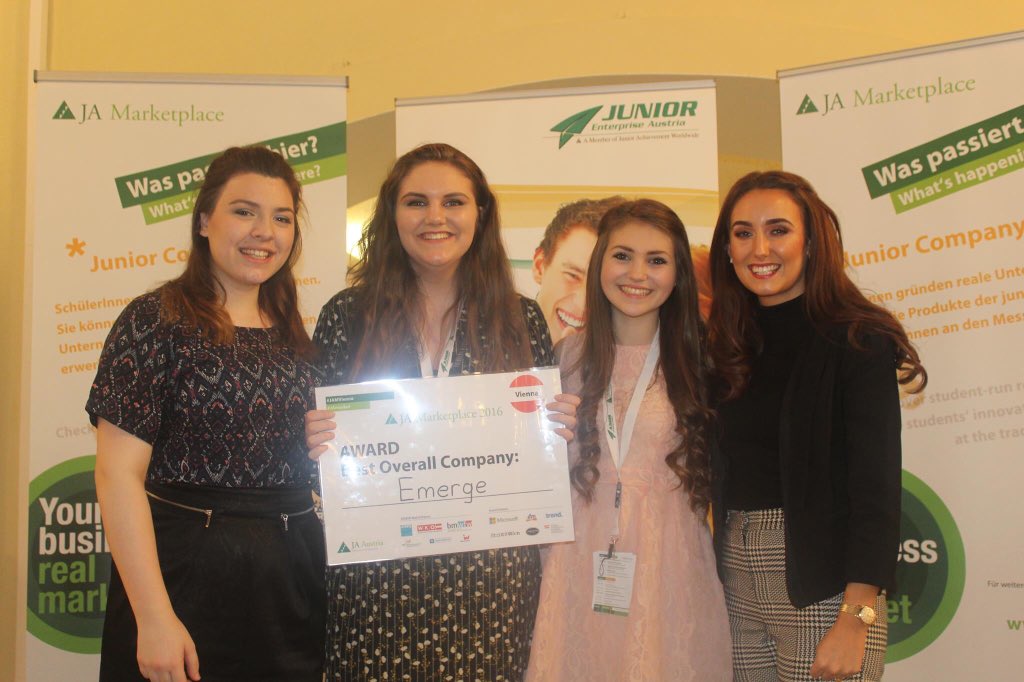 OA_Emerge's tweet photo. Ouch Pouch went international today by winning the BEST OVERALL company award at the @JA_Europe tradefair in Vienna! https://t.co/OzlnvOWSwk