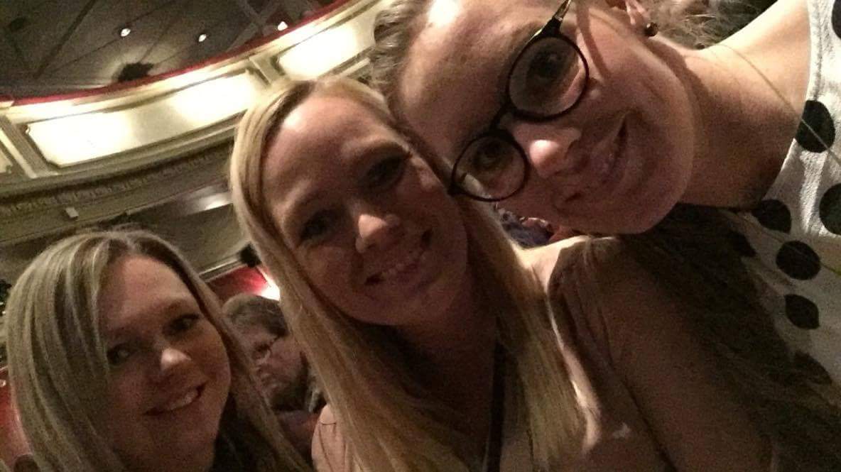 HannahKofod's tweet photo. Fun night with my girls. 😄 #theater #sushisushi #hotchocolate #cartrouble https://t.co/yNjRmcAgSx