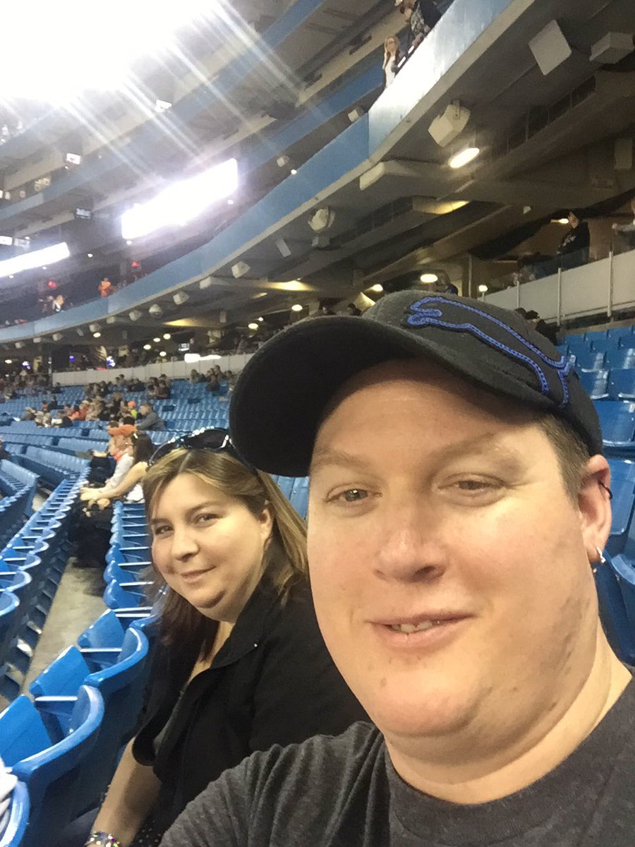 boner8815's tweet photo. #SXonFOX #supercrosslive https://t.co/QhwBUzGx6l