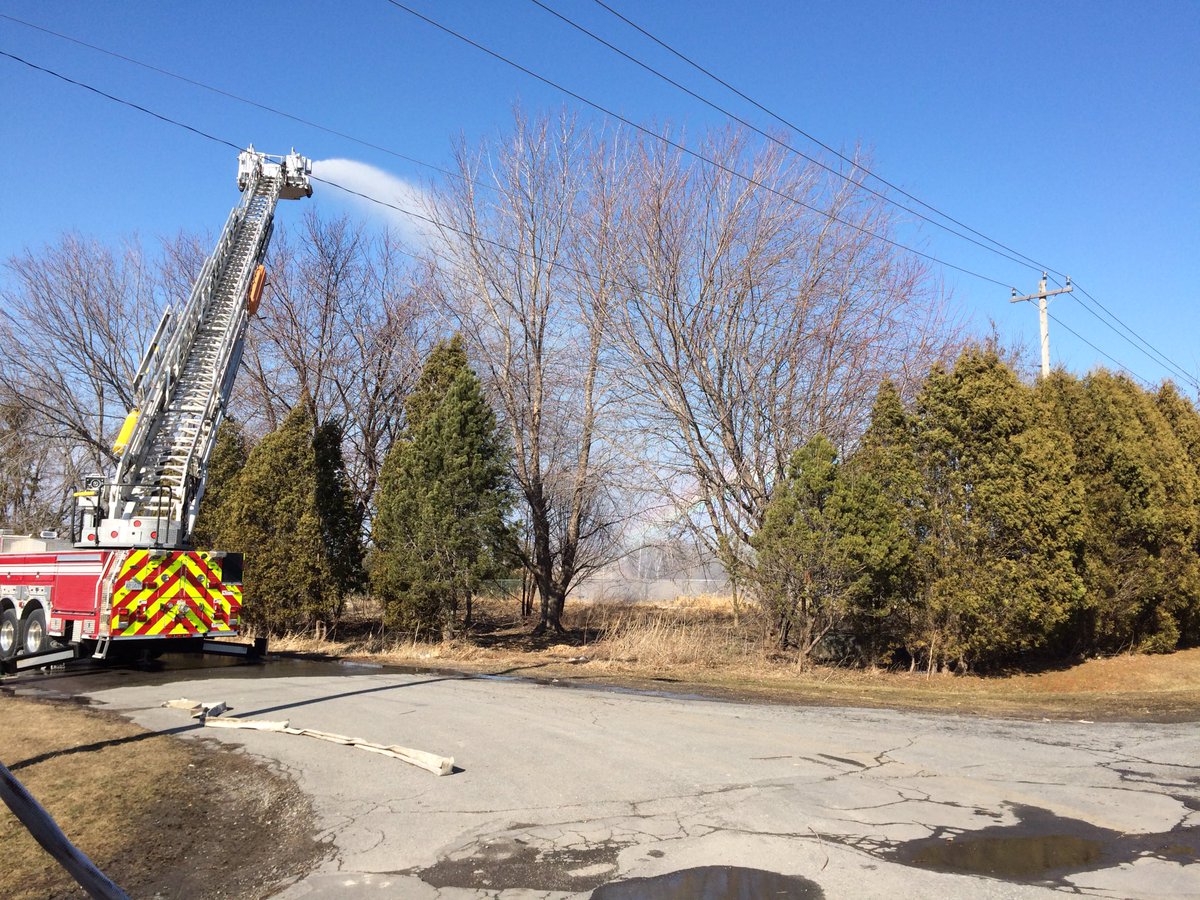 profiremedic's tweet image. @CornwallPFFA If you can't find a rainbow make your own! #beautifulday for #pumpops training with @bmacnab @wlloyd97