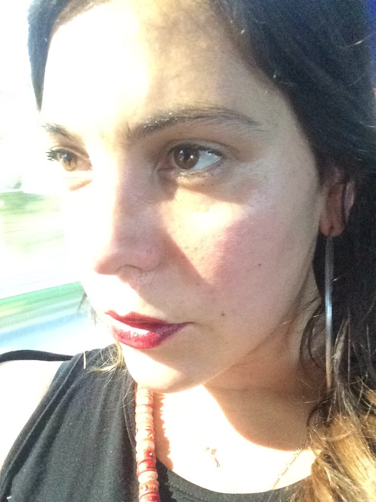 matemama7's tweet photo. I love beets.. In salads, juice... In my lips and cheeks... #beetmakeup #naturalgirl https://t.co/hbxIjSAcKd