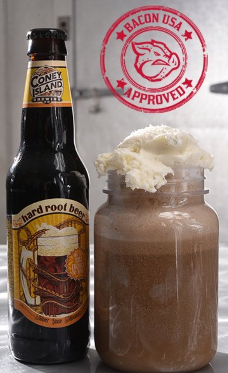 darrenrovell's tweet image. The @ironpigs with some of the best new additions in baseball: Hard Root Beer &amp;amp; Hard Orange Floats w/ice cream
