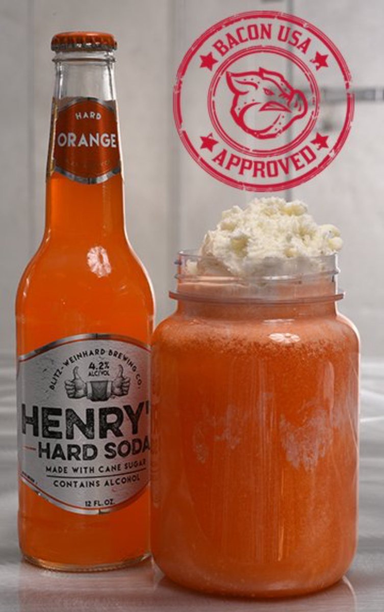 darrenrovell's tweet image. The @ironpigs with some of the best new additions in baseball: Hard Root Beer &amp;amp; Hard Orange Floats w/ice cream