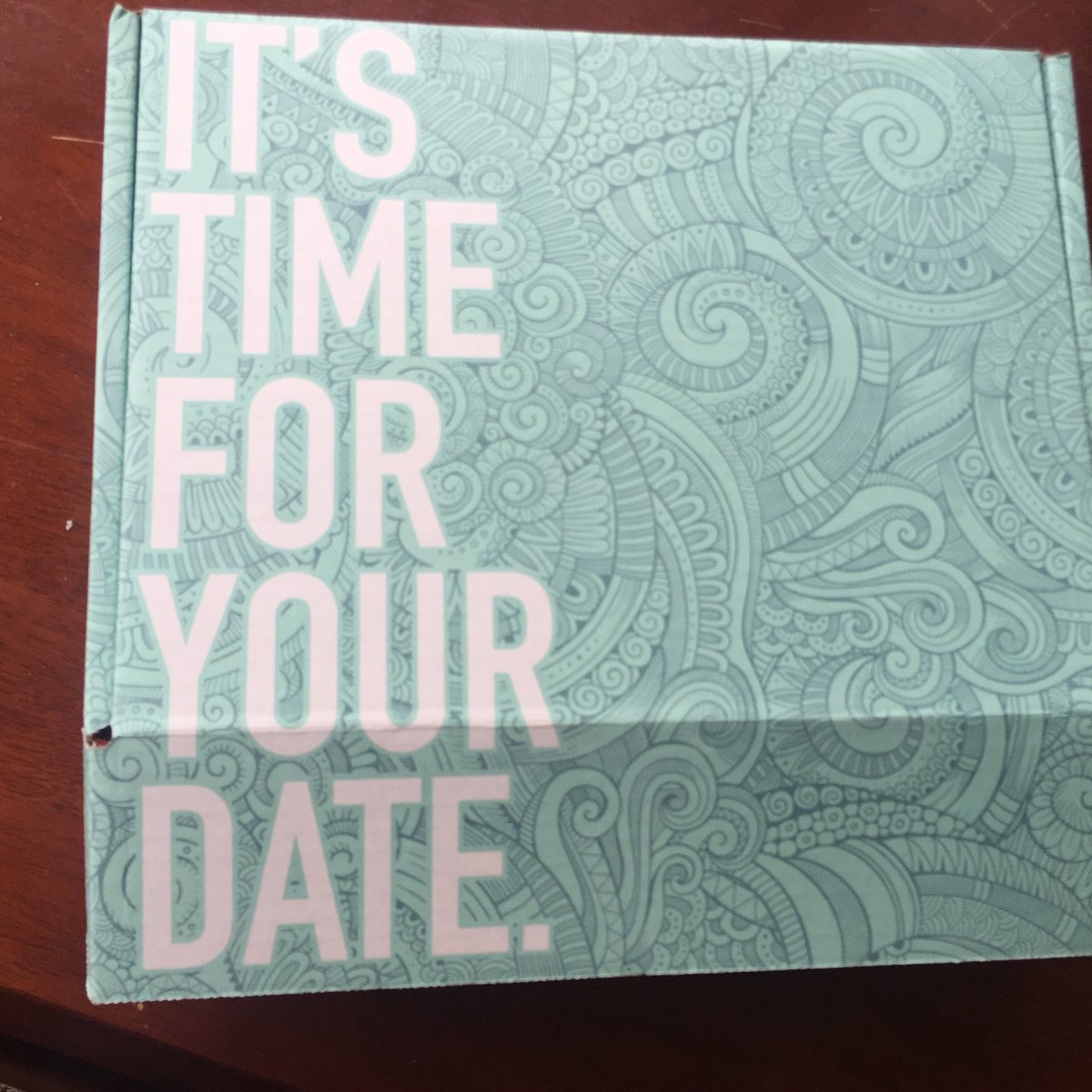 david_knight's tweet image. Impeccable timing! #getdatebox @getdatebox @kylieknight