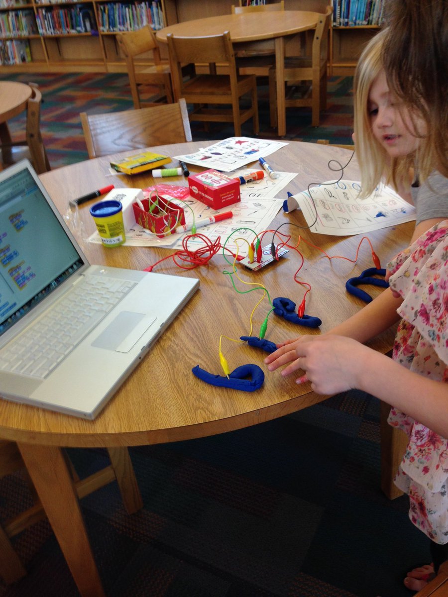 hkkloepper's tweet photo. Used my Makey-Makey and Scratch to write a program for learning initial sounds. https://t.co/RfzO9H8GjU