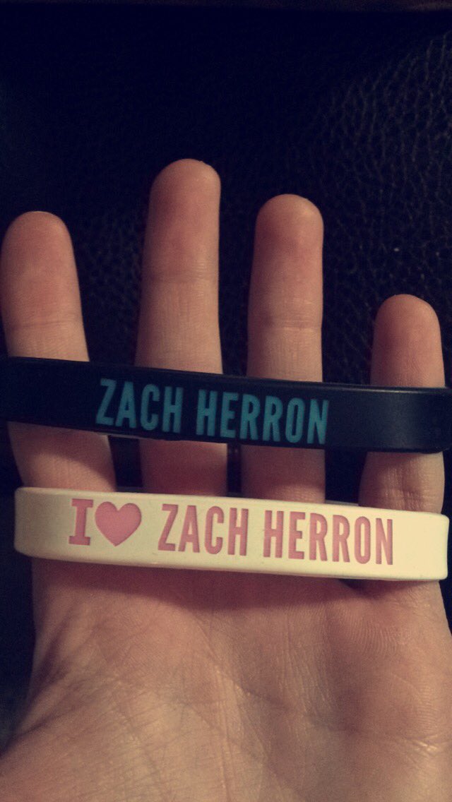 ImZachHerron's tweet photo. OMG new wristbands! ππ€ get them on my website https://t.co/J3Un52Y8vF βΌοΈ https://t.co/Eq1a9CkBb8