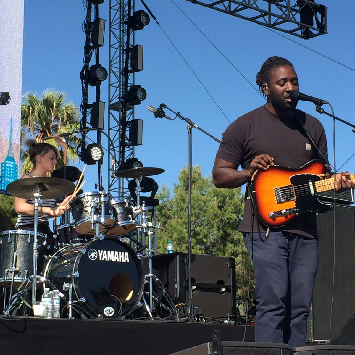 try_dsd's tweet image. Bloc Party rockin’ the daytime stage! @m3festival @m3fphoenix #trydsd #musicalfestival #photography @thisblocparty