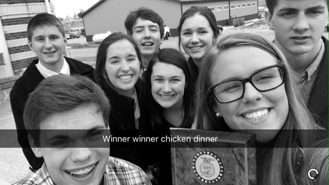 kaylacarolan's tweet photo. Today was a great day💙💛 https://t.co/pqqzNap1ST