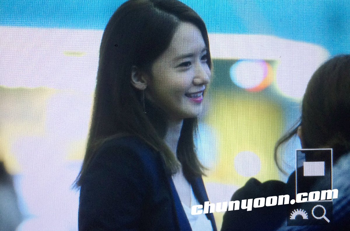 [PIC][13-03-2016]YoonA khởi hành đi Trường Sa - Trung Quốc để ghi hình cho chương trình "Happy Camp" vào sáng nay CdYql-OUEAAgcV8