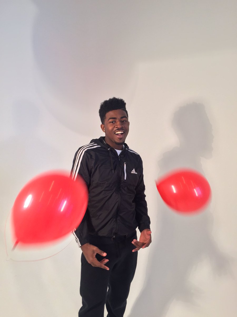 9WestDistrict's tweet photo. #RBG #YORB 🎈 https://t.co/jBEjJ5WVeF