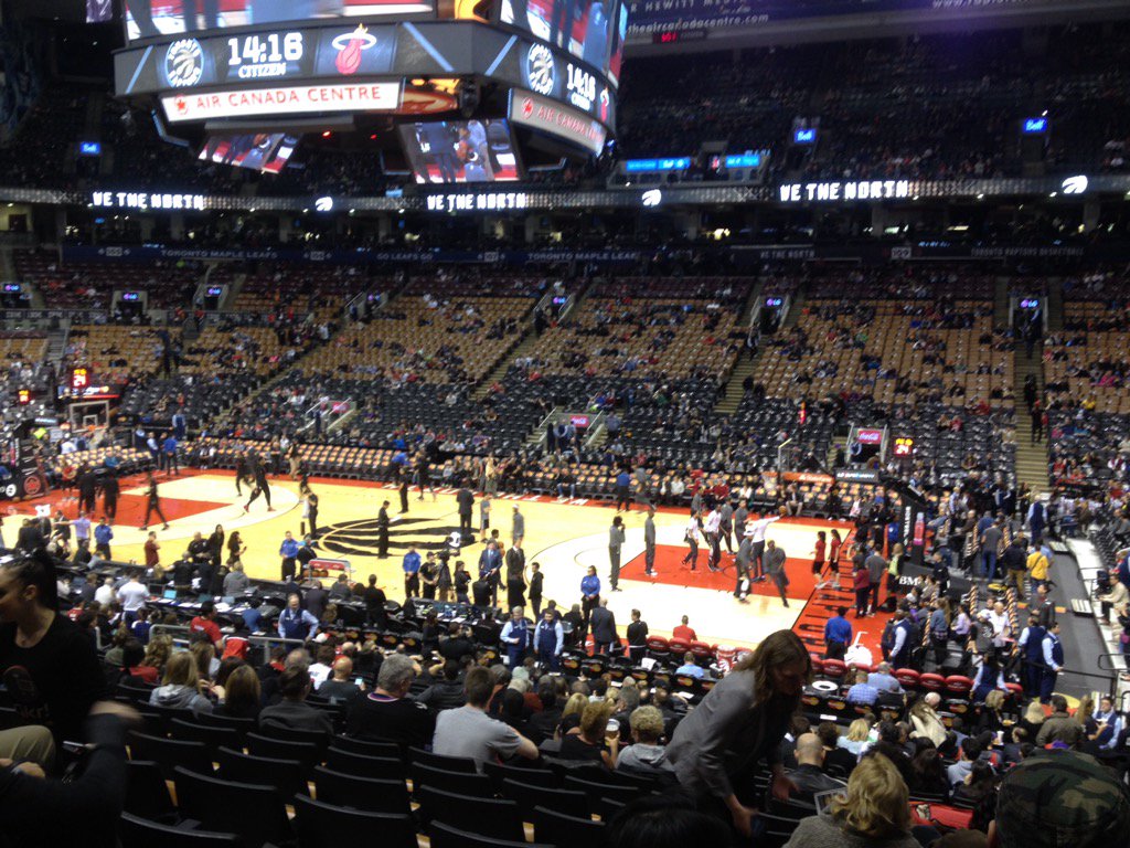 Rogue041218's tweet photo. #Raptors versus Miami!!! https://t.co/yAMfaOR4dv