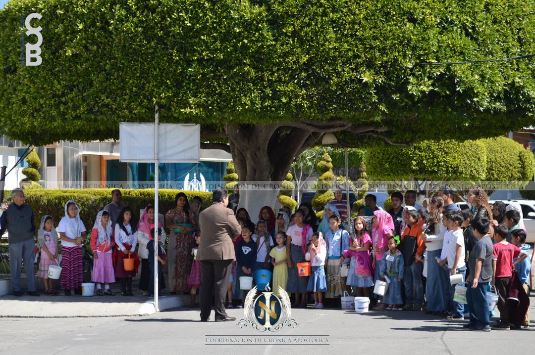 BereaInter's tweet photo. Trabajando para embellecer mas la colonia de hijos de Dios.

#HermosaProvincia
#LLDM
#BereaInternacional https://t.co/06htWYNMiO