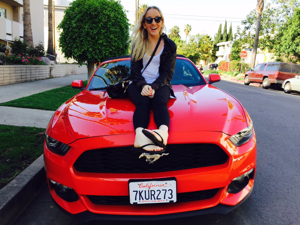 PommieTravels's tweet photo. The sun is shining in LA and this is my ride! ๐๐ผ #KLM #KLMusicGuide โ๏ธ https://t.co/VM7qQms7UW