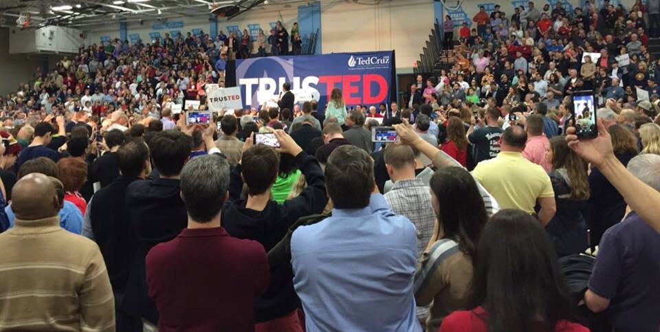 TexanIndiana's tweet image. Ted Cruz in Saint Louis, MO. With Hugeee!!! Crowd 
@tedcruz 
@Foxnews if interested
@CNN 
#MOPrimary