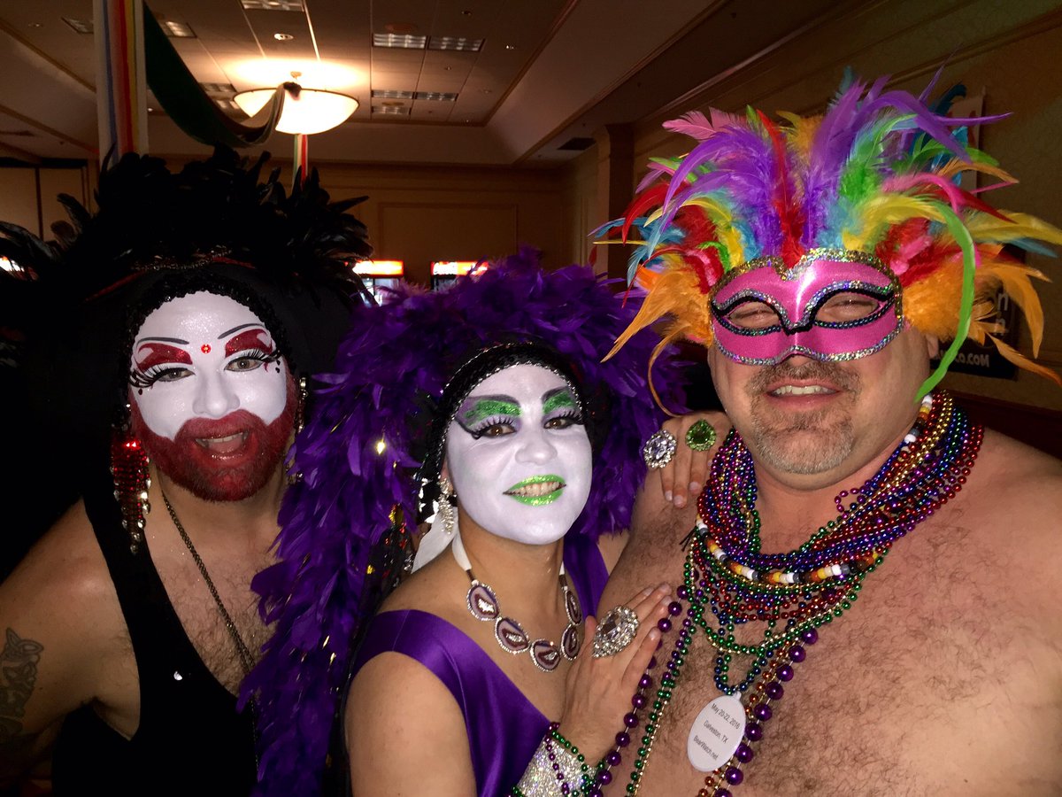 SisterLawna's tweet photo. #TBRU #DallasBears #Dallas #Texas #Bears #Party #TexasBearRoundUp #SistersOfPerpetualIndulgence #DFWSisters https://t.co/v3Q1siVdhF