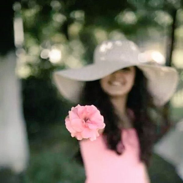 " إبتسم للغيم .وإضحك للصبح ، محدا" بياخذ من أحزانك أجر 🌸🍃

#قروب_sagerr000
#همسه_الروح_للدعم
#قروب_المطانيخ_للرتويت