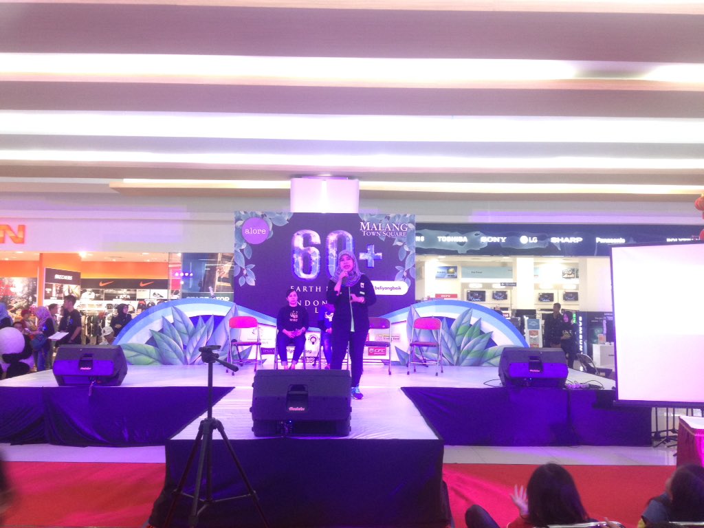 Earth Hour Malang (@ehmalang) on Twitter photo Ada talkshow #BeliYangBaik bersama <a href="/WWF_ID/">Yayasan WWF Indonesia</a> . Yuk SobatEH, segera datang ke Malang Town Square #IniAksiku Ada talkshow #BeliYangBaik bersama <a href="/WWF_ID/">Yayasan WWF Indonesia</a> . Yuk SobatEH, segera datang ke Malang Town Square #IniAksiku