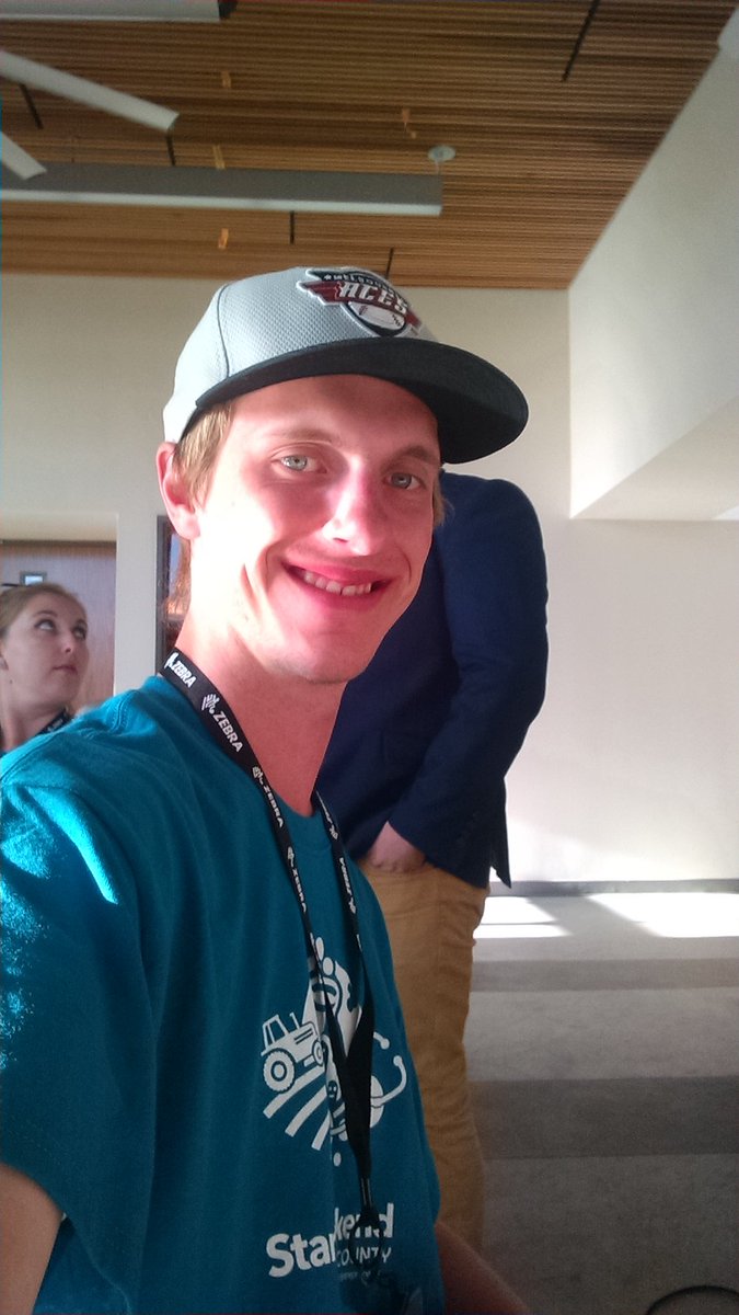 Philip_Joens's tweet photo. I'm hanging in there! #Startupweekendvc https://t.co/mytNvWNpGs