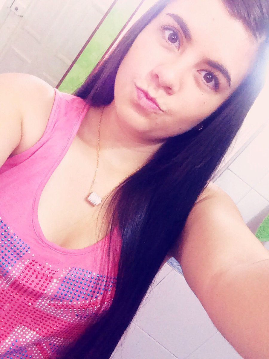 MarcelaBlanco17's tweet photo. Feliz Nada Mas 🙋🏻 https://t.co/LxQeqYnxqm