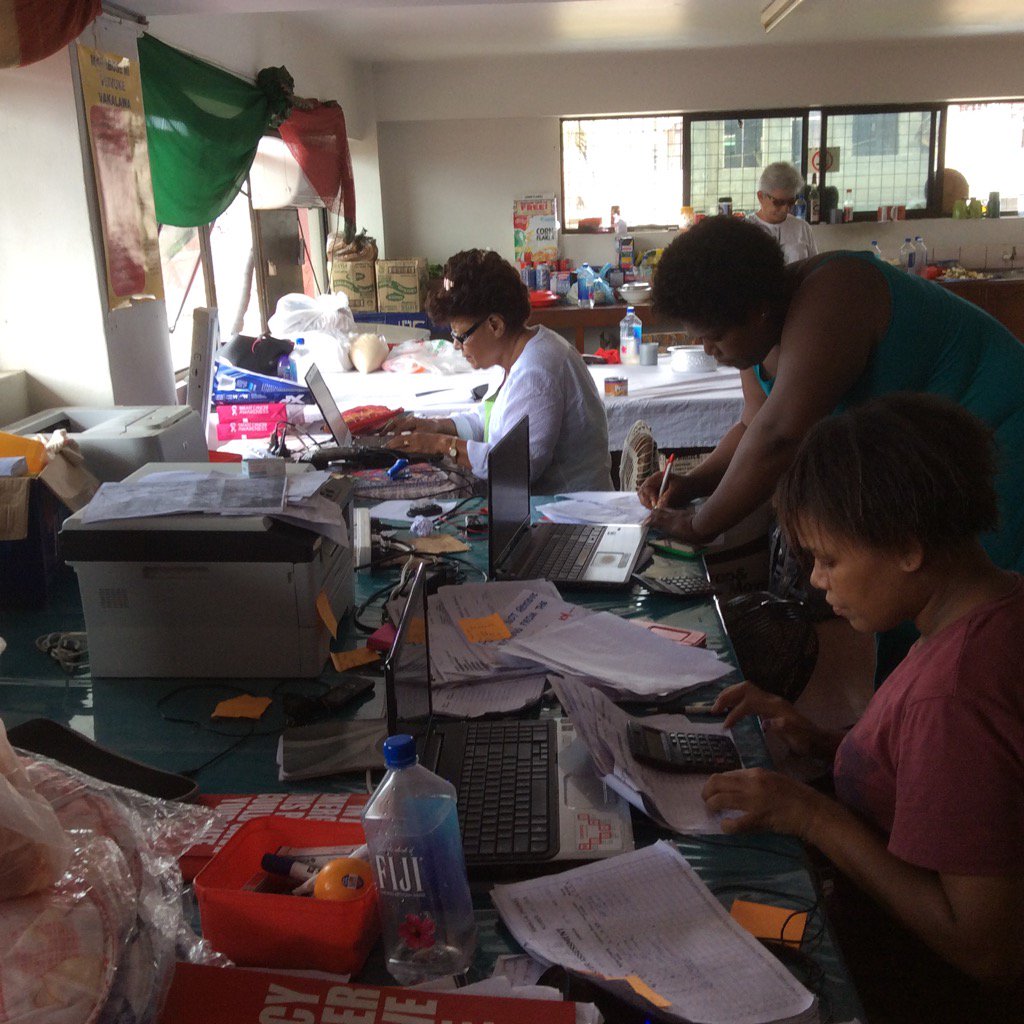 AumuaA's tweet photo. Red Cross coordination team , Rakiraki great work, Vinaka  ladies 
Fantastic to witness this great work !! https://t.co/biidaiZDnV