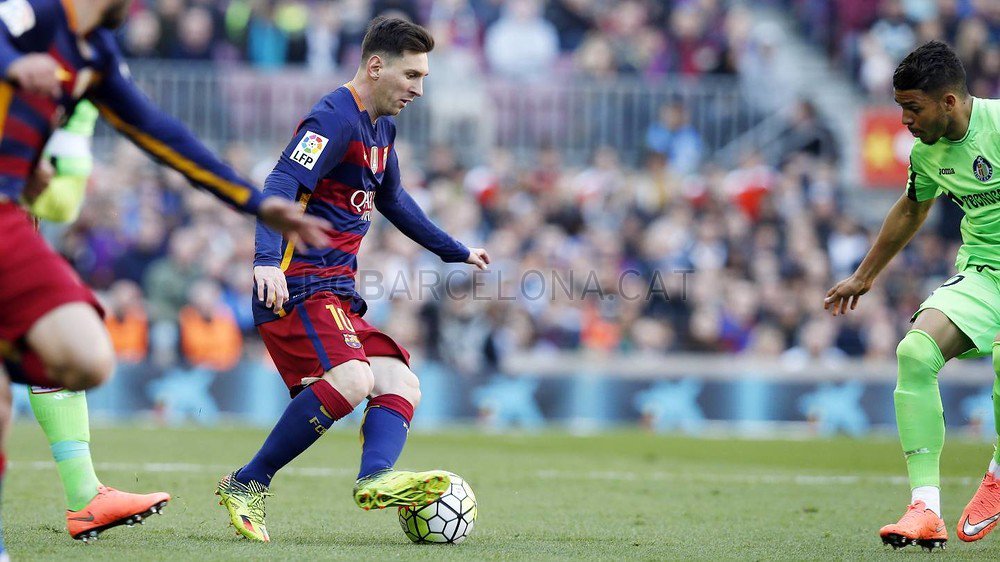 FCBarcelona_cat's tweet photo. 📄 El Barça encadena 37 partits consecutius sense perdre.No et perdis la crònica https://t.co/ggrW4FbSxR #FCBlive https://t.co/xqIpNzEZaz