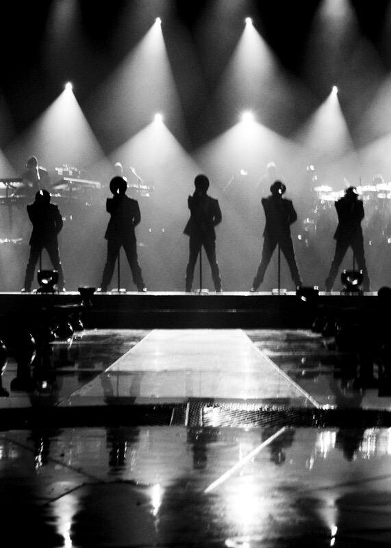 NKOTBWhisperVMA's tweet photo. Can ya feel your heart beating
strong on this one?
Imagine being there!
#BlackAndWhite
#BeautifulLegends

@DannyWood https://t.co/eeldfV4RUE