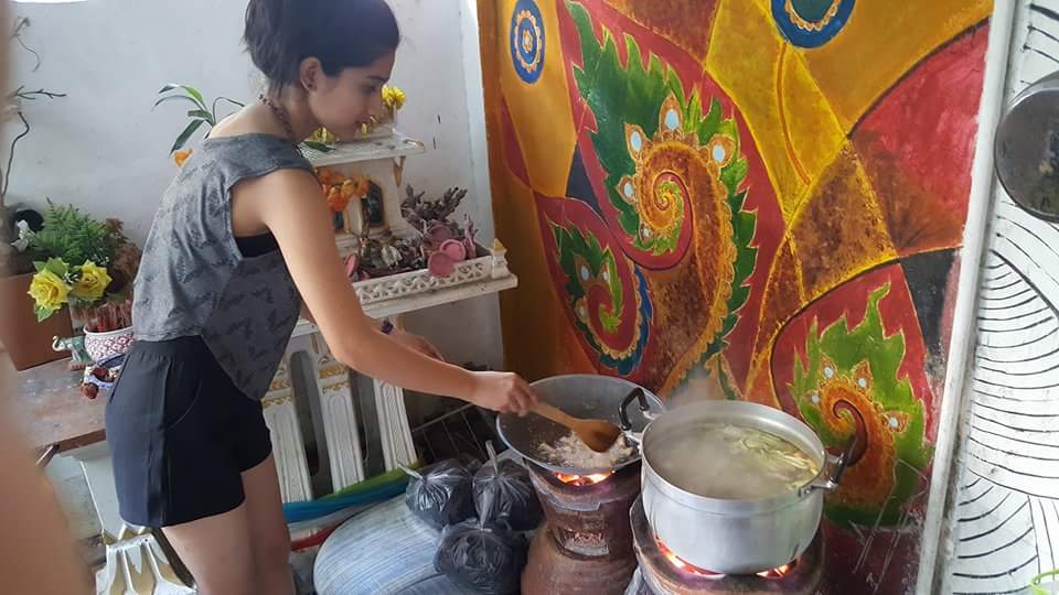 DeeRaut's tweet photo. Cooking thai food ....
It was kinda fun 👍✌👌 https://t.co/gpDhQbVPxP
