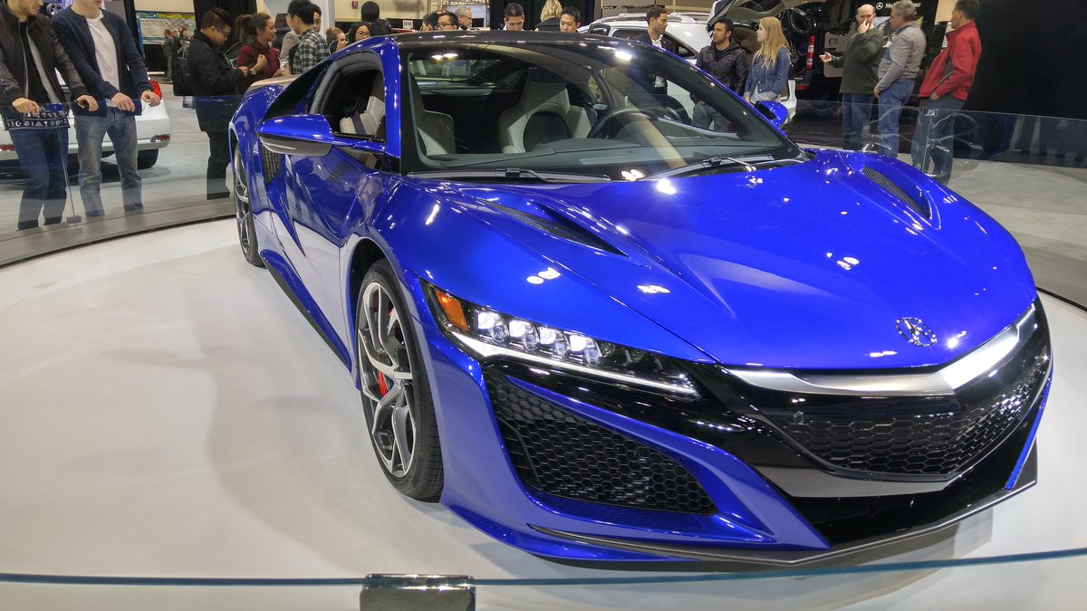 CellularDan's tweet photo. New NSX looks amazing. #acuransxincgy https://t.co/Hq0xVeG3R6