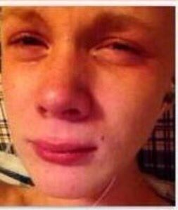 predic_teens101's tweet photo. This is me right now... With the OTH reunion going on https://t.co/xeIyoB0m6V