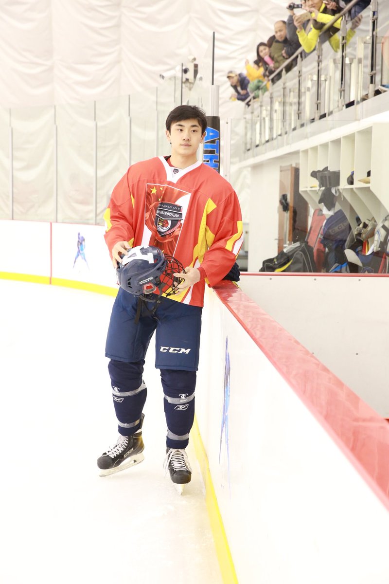 IceBravoMedia's tweet photo. Andong Song, first Chinese-born player selected in the NHL Draft came to our tournament rink - XiSanQi yesterday! https://t.co/sNfiD0X4Is