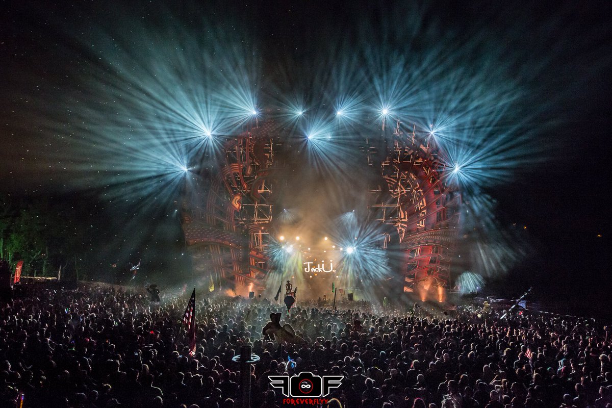 PhotoFlyy's tweet image. So close to @MysterylandUSA Who are you excited to see this year? #mlusa #mysterylandusa @mysteryland #ml2016 #EDM