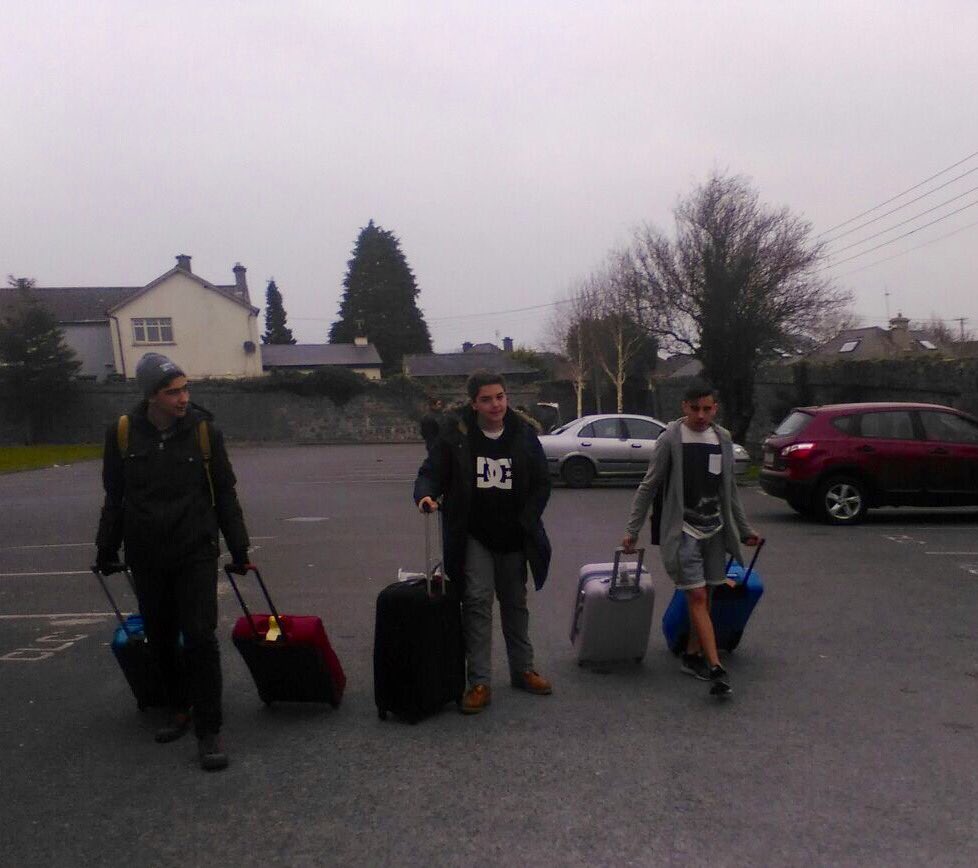 MMCCBCN's tweet photo. Bye bye Ennis!! Nice to meet you! #3r4tESO #byebye2 https://t.co/6LaTYNIuKQ