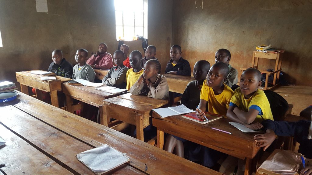MsOConnorHfx's tweet photo. SJAM We Act Club #makingadifference bringing clean water to Kenya #twinschool #drillproject @HRSB_Official #proud https://t.co/xJox8W1BP4