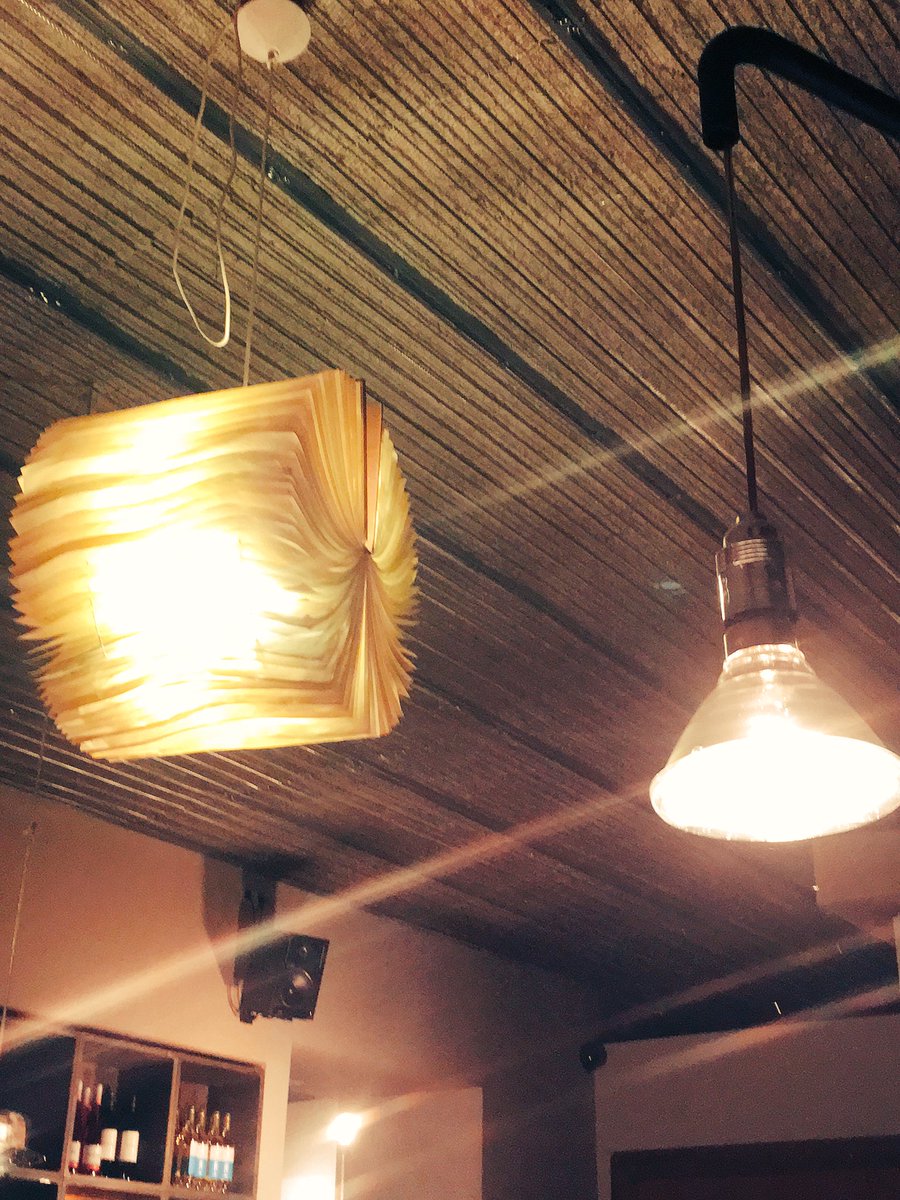FionaWDesign's tweet photo. Loved the #industrial feel of #BarTomate #mesh lath ceiling and #concrete worktops https://t.co/cvGx48OUWk