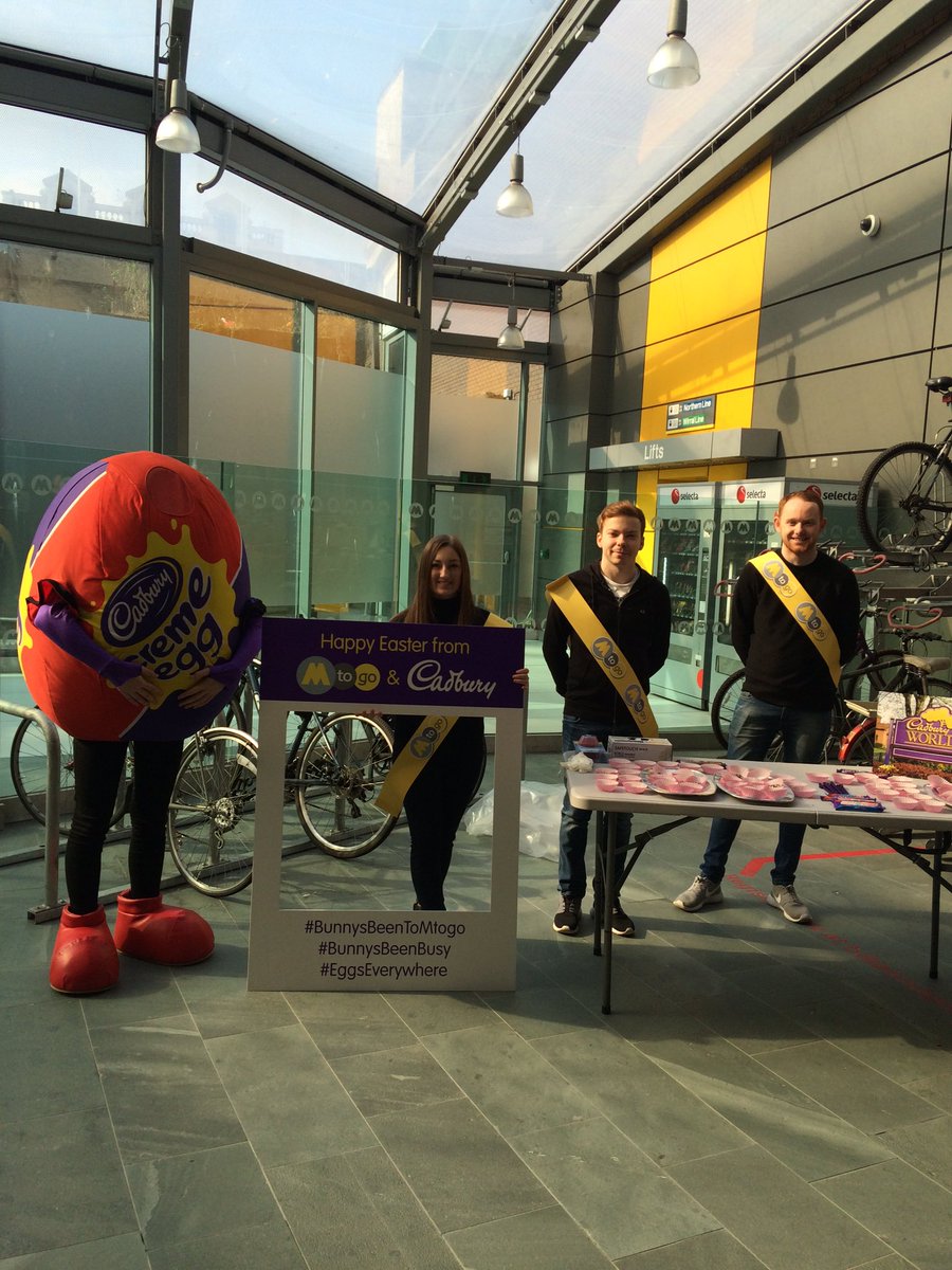 rae_KF's tweet photo. #SundayMorning with @merseyrail and @CadburyUK https://t.co/zBW3U0CG5i