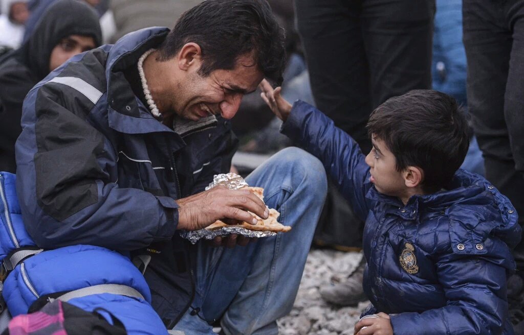 Marodriguez1971's tweet photo. Nos merecemos la hostia que nos dará la Historia #refugiados https://t.co/7ZcKi6Szfd