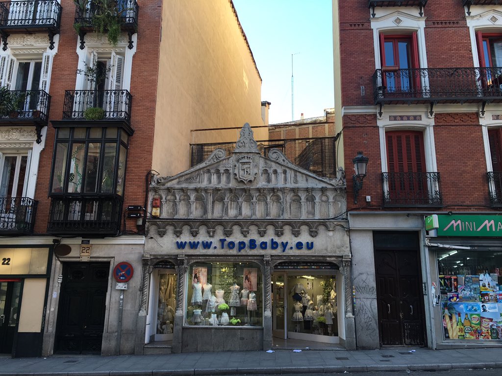 SecretosdeMadri's tweet photo. Arquitecturas curiosas de #madrid ¡#felizdomingo! https://t.co/tYedhnzUOH